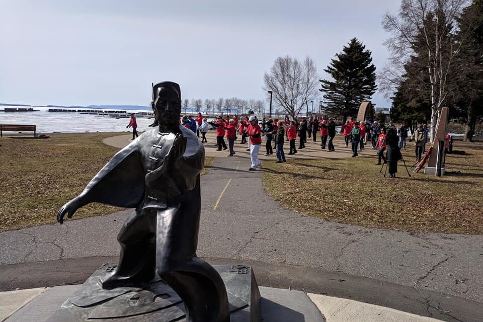 Tai Chi Chuan y Baduanjin aumentan el volumen de materia gris en adultos mayores