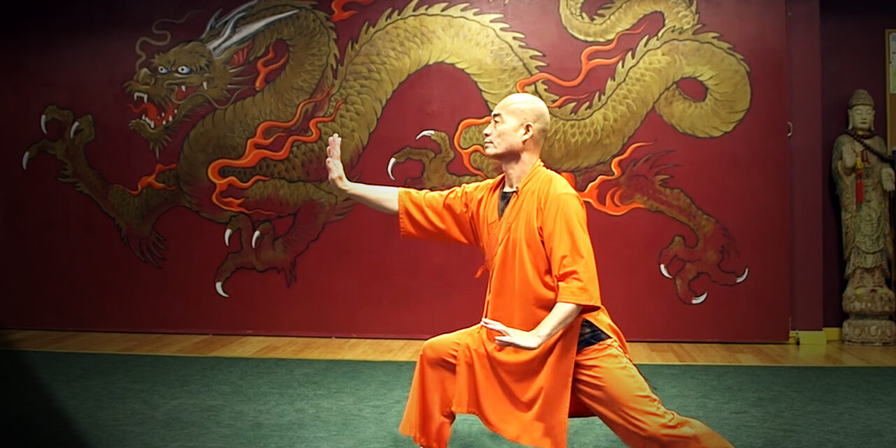 Personal Médico de China practica -Ba Duan Jin-