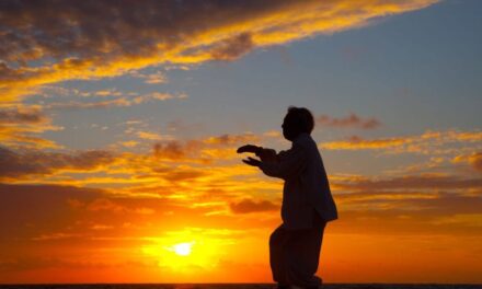 Practica Qi gong contra la infección por COVID-19 en adultos mayores