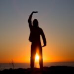 TAI CHI en prevención de caídas en adultos mayores