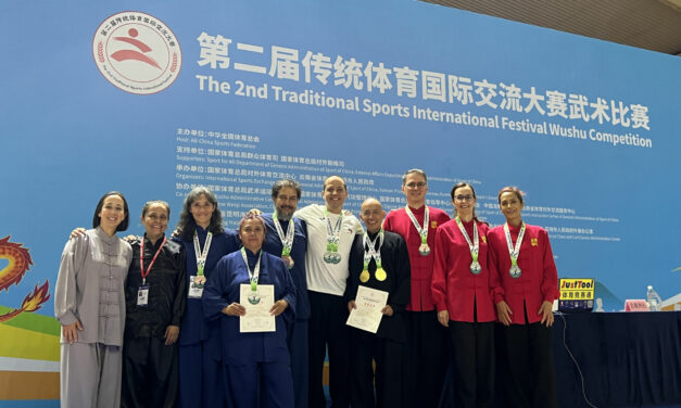 Equipo Tai Chi Familia Yang se lleva 15 medallas en China