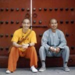 Estos dos hombres representan el pasado y el presente del Kung Fu Shaolin en América.